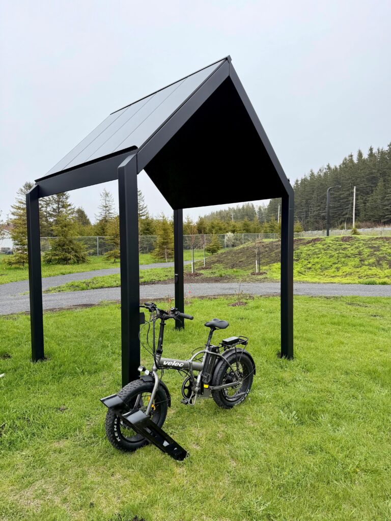 Solea 8'x8' (support à vélo) - Municipalité de Sainte-Luce (2)