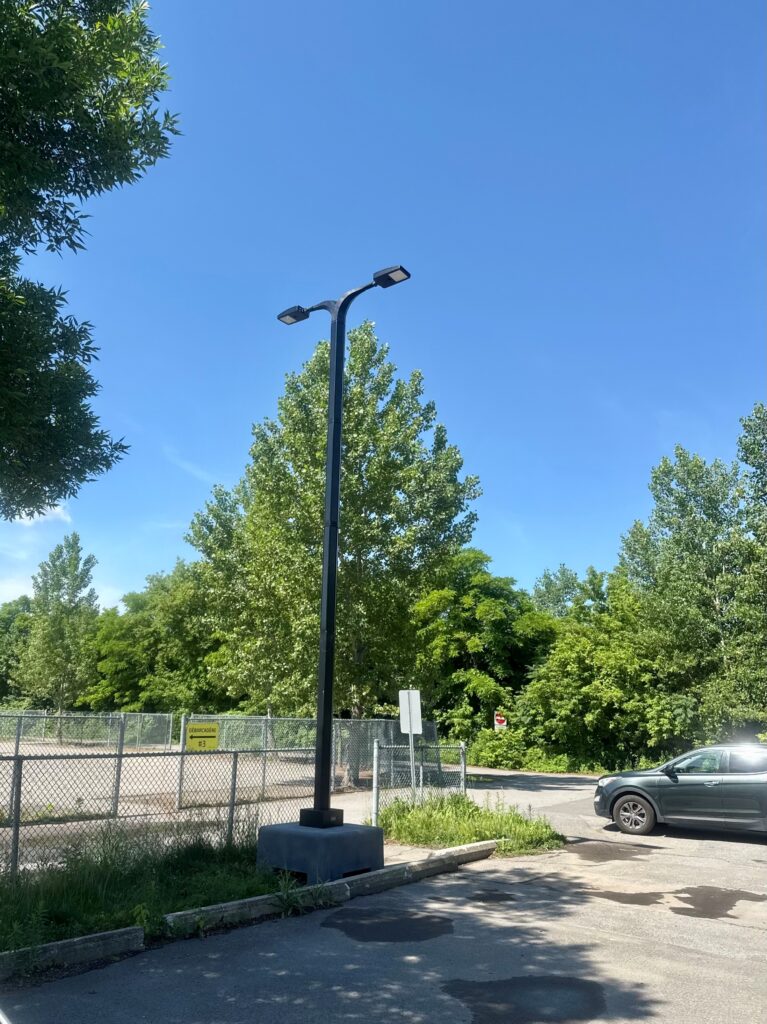 Solidel- Lampadaire solaire Panorama 25' double